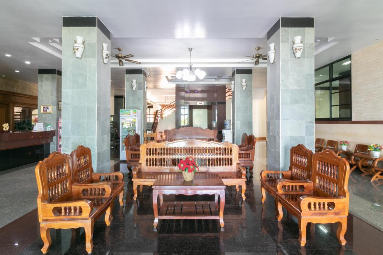 Onnicha Hotel Ratsada Kültér fotó