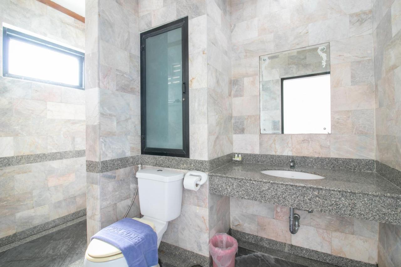 Onnicha Hotel Ratsada Kültér fotó
